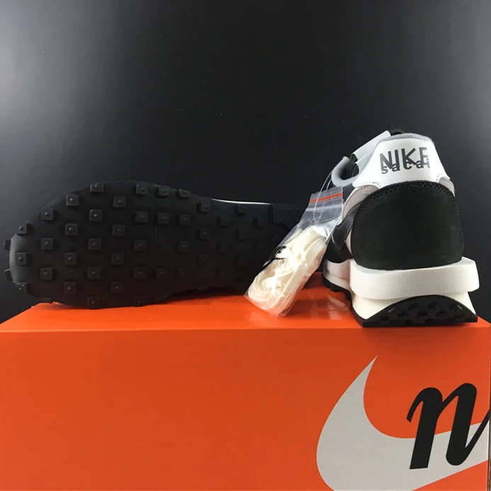8725 Nike LD Waffle sacai Black BV0073- WellDesigned 2726