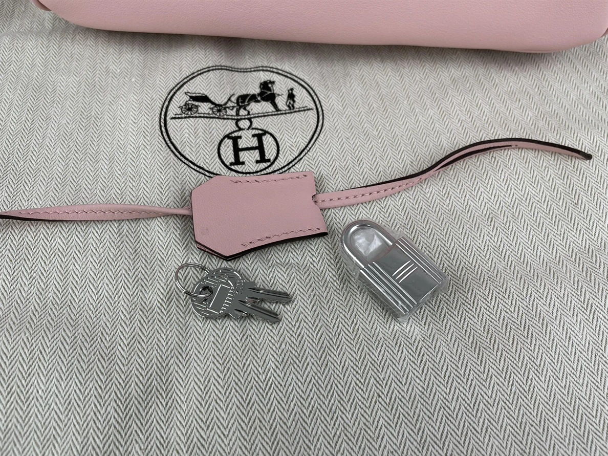 8799 Hermes Pink full hand made bag, ( 25 x 20 x 14cm) GoAnywhere 218