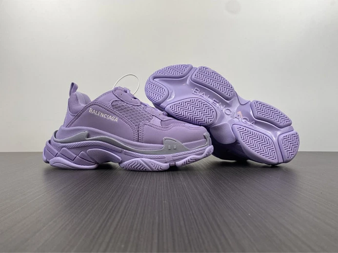 890 BLCG TRIPLE S SNEAKER 524039 W73B0 Affordable 3350