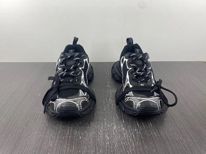8950 Balenciaga 3XL Black 734731W3XL Trendy 3336