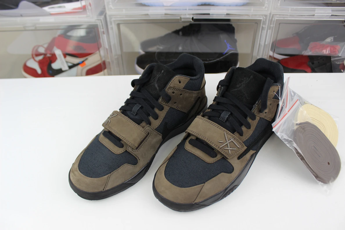 8959 GOAT Travis Scott x Air Jordan 1 Low JACK Black Brown GoAnywhere 576