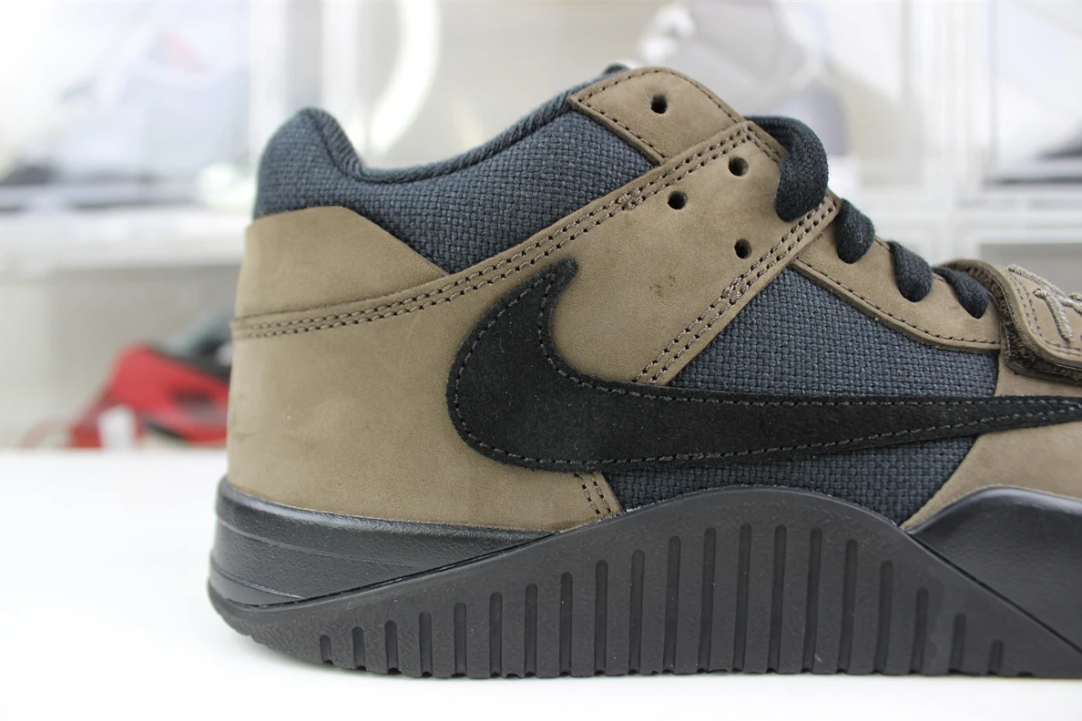 8959 GOAT Travis Scott x Air Jordan 1 Low JACK Black Brown GoAnywhere 576