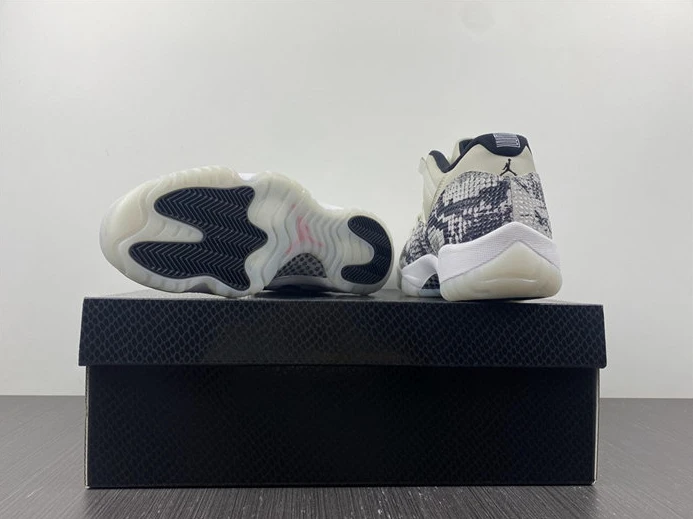 9026 Jordan 11 Retro Low Snake Light Bone CD6846- NewStyle 1060