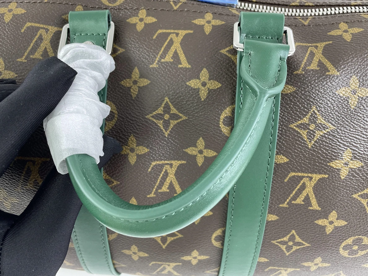 9123 LV Brown with Dark Green strap Keeall Bandouliere travelling bag (34 x 21 x 16 cm) GoodFit 147
