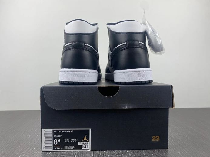 9170 Jordan 1 Mid Panda DV0991- WellDesigned 430