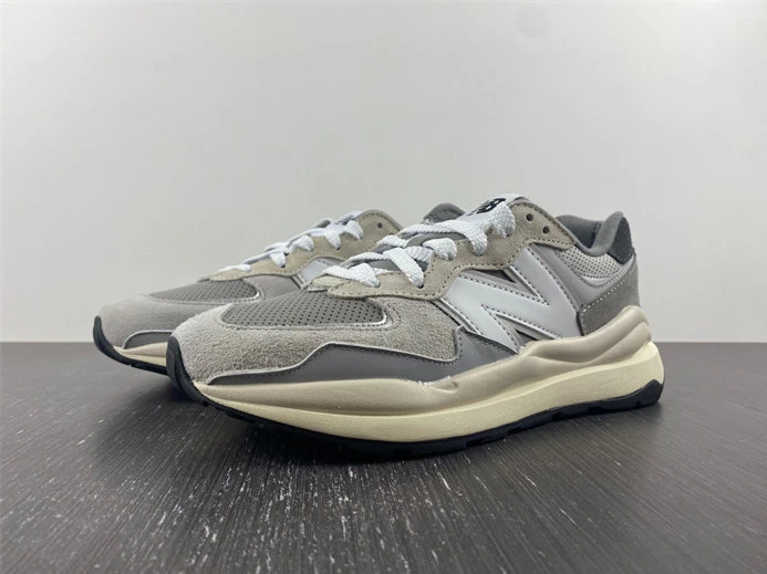 9260 New Balance 57 40 Grey Day M5740TA StreetReady 357