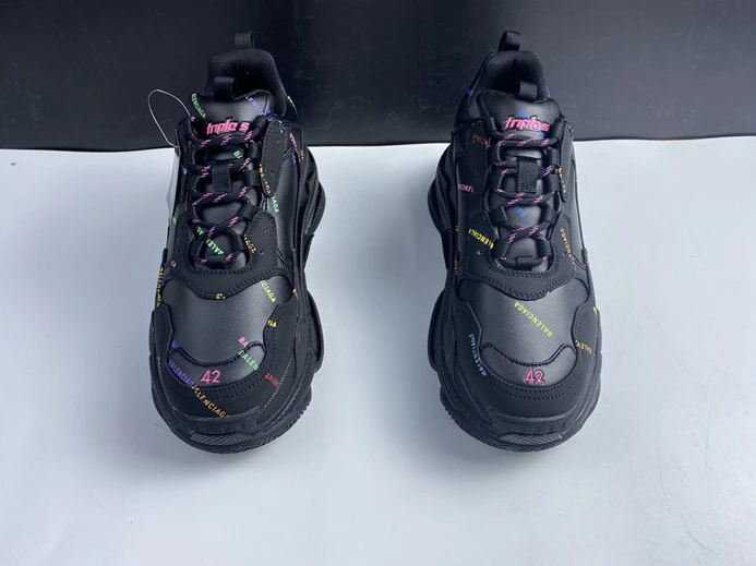 9307 BLCG SNEAKER TRIPLE.S.524039 W2FA1 WellDesigned 3404