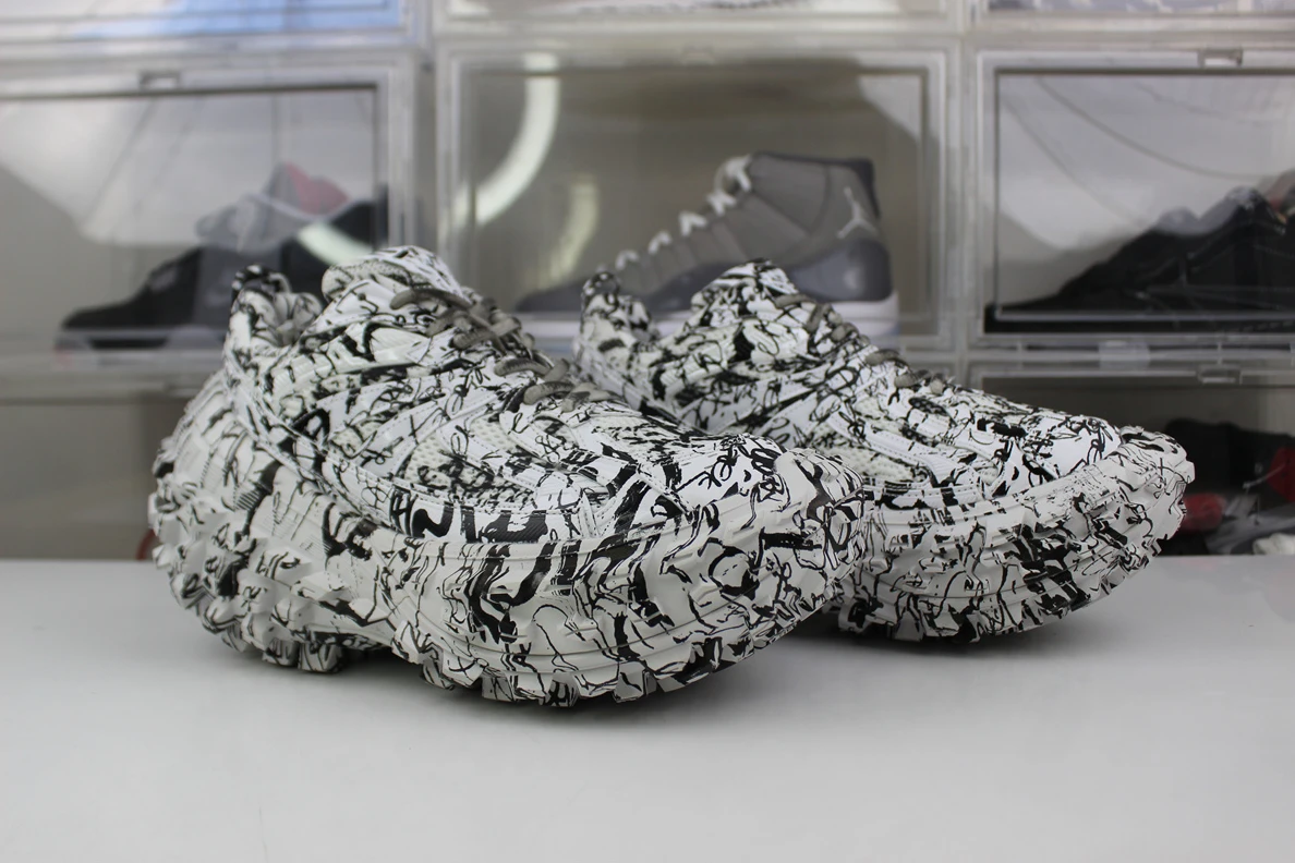9330 Balenciaga Track Zebra Tyre Shape Sneaker White Black GoAnywhere 3420