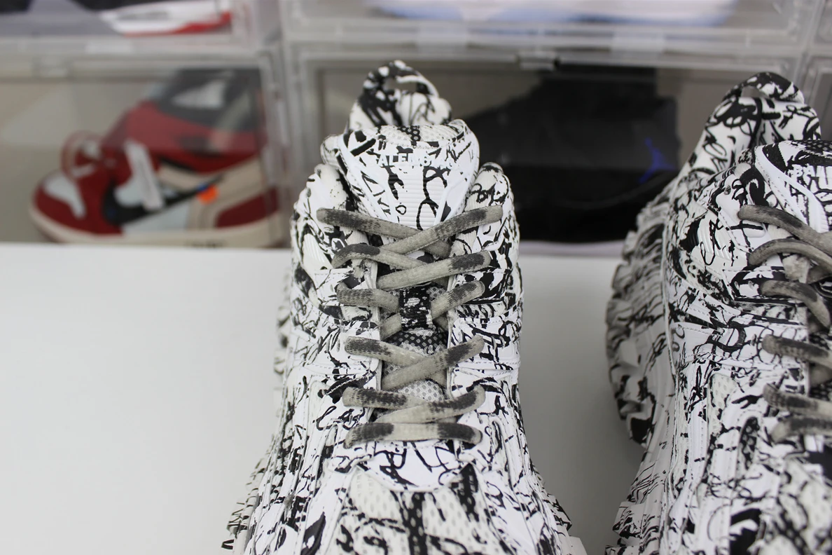 9330 Balenciaga Track Zebra Tyre Shape Sneaker White Black GoAnywhere 3420