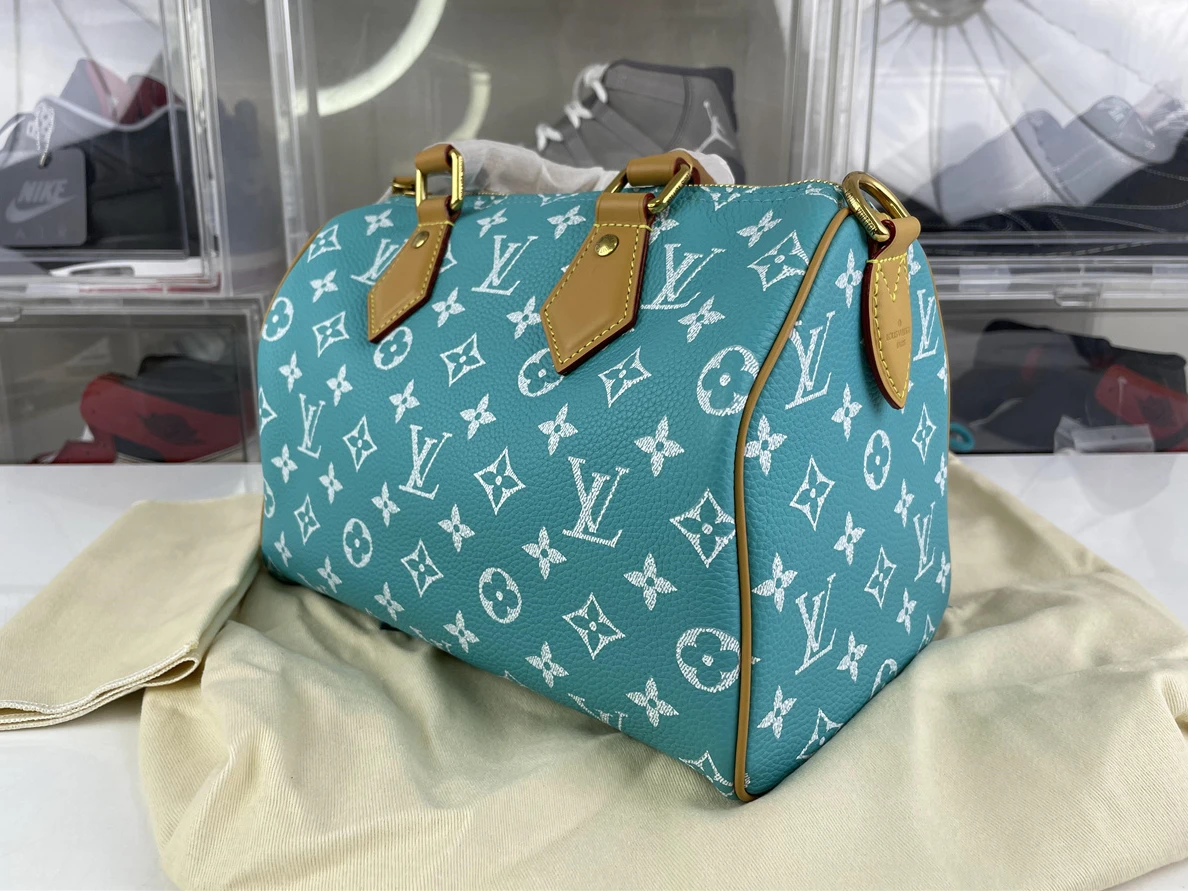 9354 LV Speedy P9 Bandouliere 30 UNC Blue handling bag, (30 x 17 x21cm) TopPick 136