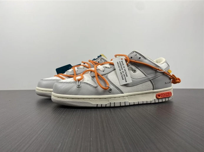9366 Nike Dunk Low Off-White Lot 44 DM1602- ModernLook 2346