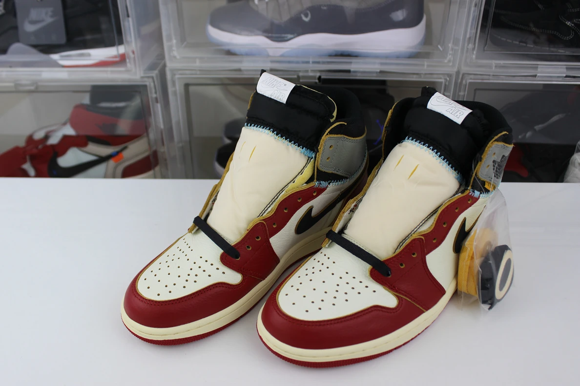 9473 GOAT Union LA x Air Jordan 1 High OG “Chicago” UrbanStyle 405