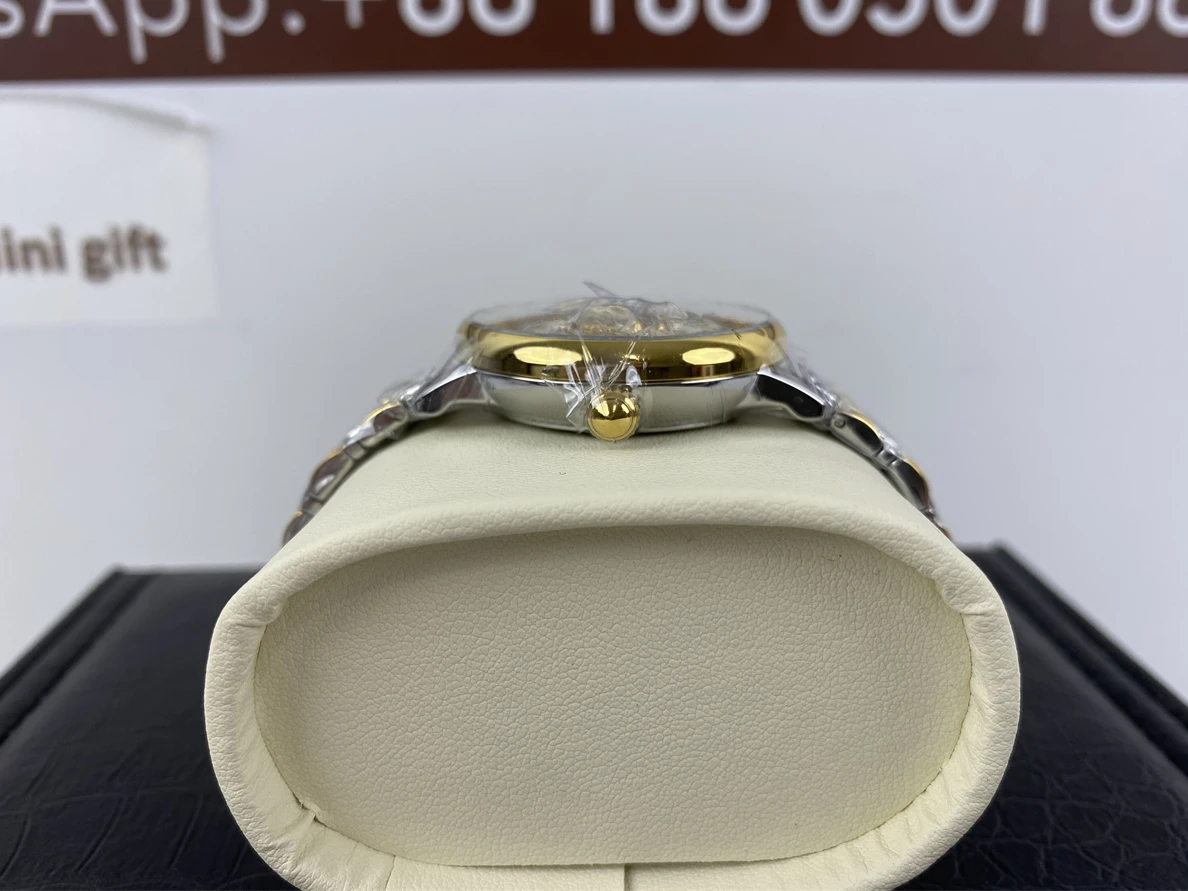 9484 Versace Medusa watch SmartChoice 336