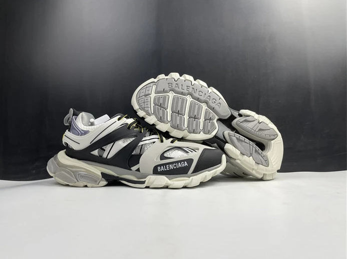 9512 BLCG Track Black Gold  542023 W3AD1 NewStyle 3486