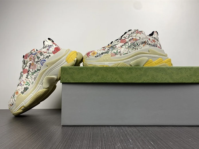9571 Gucci x BLCG The Hacker Project Triple S Flora Print 677195 UL110 NewStyle 1706