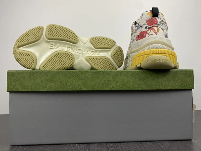 9571 Gucci x BLCG The Hacker Project Triple S Flora Print 677195 UL110 NewStyle 1706