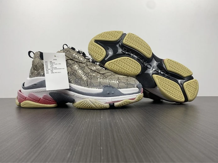 9572 Gucci x BLCG The Hacker Project Triple S Beige 681066 ULZ10 AllSeason 1703