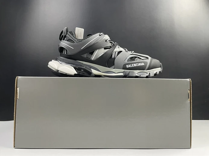9597 BLCG TRACK SNEAKER 542436 W2NC1 EasyMatch 3485