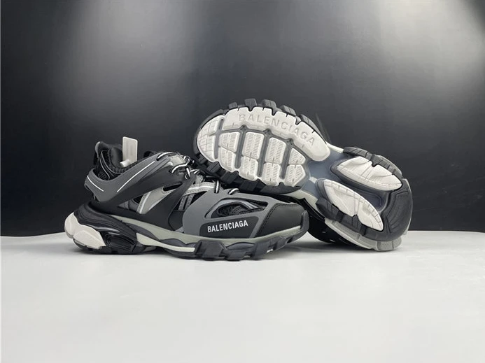9597 BLCG TRACK SNEAKER 542436 W2NC1 EasyMatch 3485