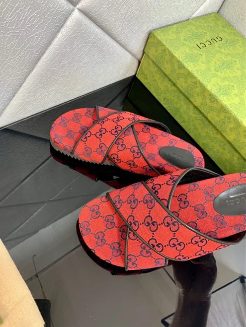 9699 Gucci Slipper EasyMatch 3226