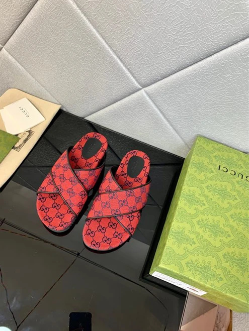 9699 Gucci Slipper EasyMatch 3226