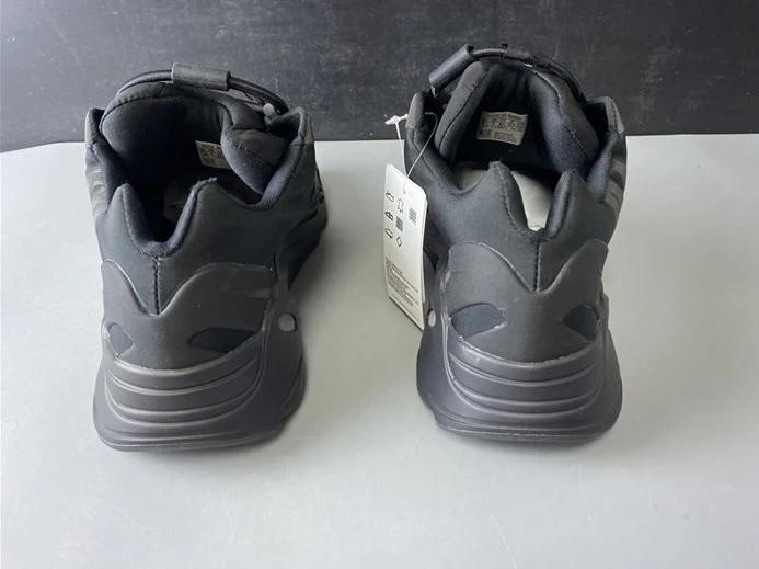 9730 adidas Yeezy Boost 700 MNVN Triple Black FV EasyMatch 3028