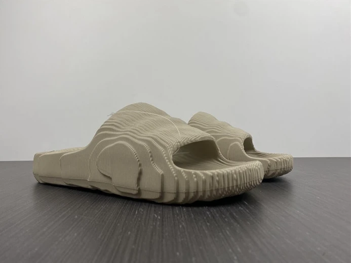 ADIDAS New Colleettion 660207 StreetReady 3046