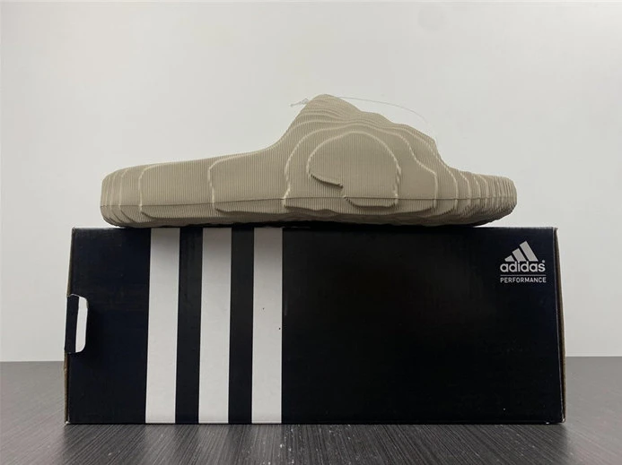 ADIDAS New Colleettion 660207 StreetReady 3046