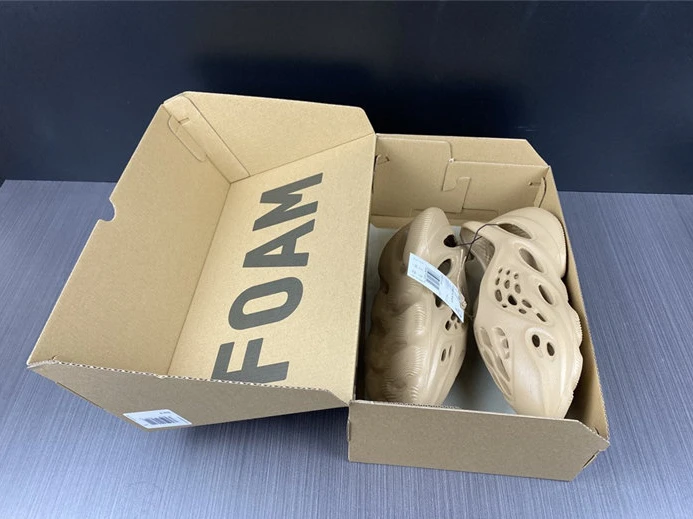 ADIDAS YEEZY Foam RNNR Ochre GW3354 Comfortable 2875