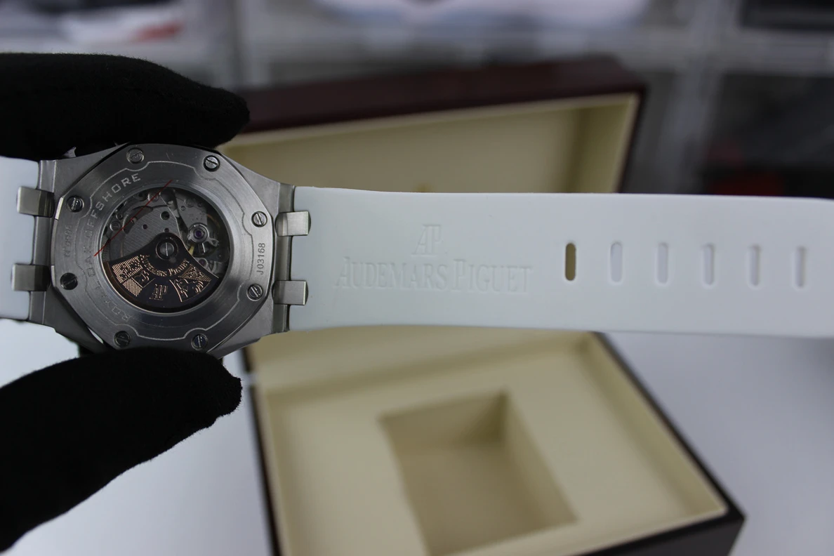 AP Audemars Piguet White Watch (42 x 14mm) GoodFit 328