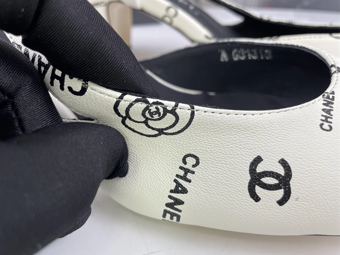 Affordable 2685 Chanel Black White Slingback Heel 1222