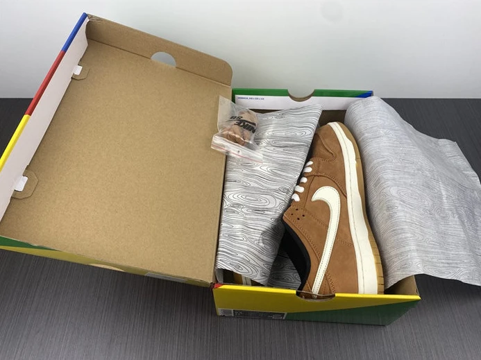 Affordable 3879 Nike SB Dunk Low Pro Dark Russet DH1319- 1984