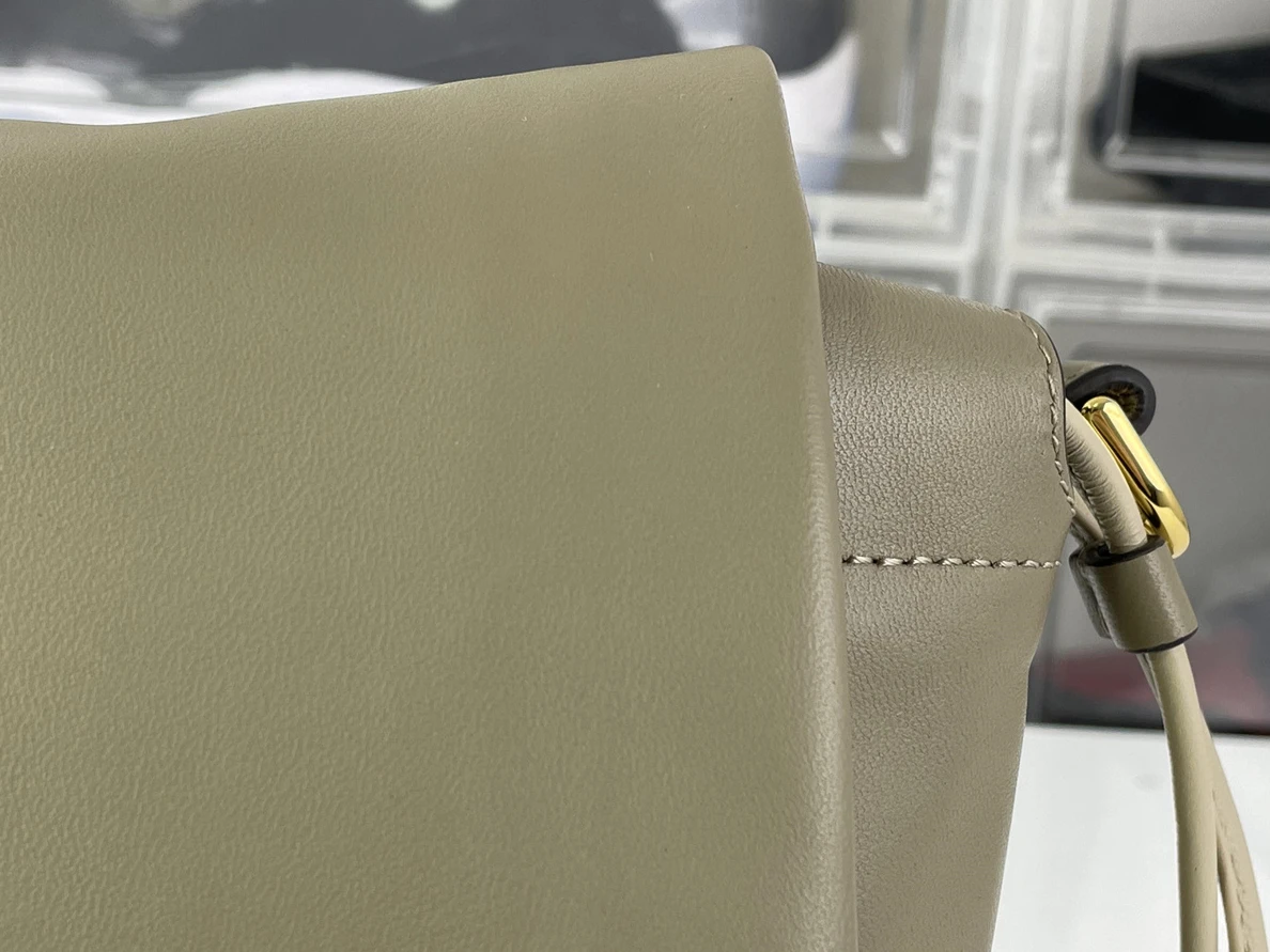 Affordable 5661 Fendi Mamma Baguette Tan colorway (26.5 x 18 x 8.5 cm, Best top quality) 244
