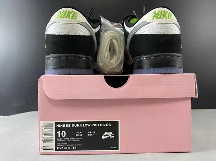 Affordable 9299 Nike SB Dunk Low Staple Panda Pigeon BV1310- 2160