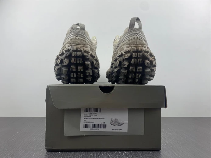 Affordable Balenciaga Defender Beige 685611 W2RAF 9700 3335