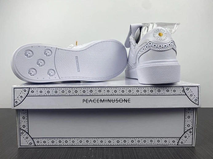 Affordable Nike Kwondo 1 G-Dragon Peaceminusone Triple White 2430