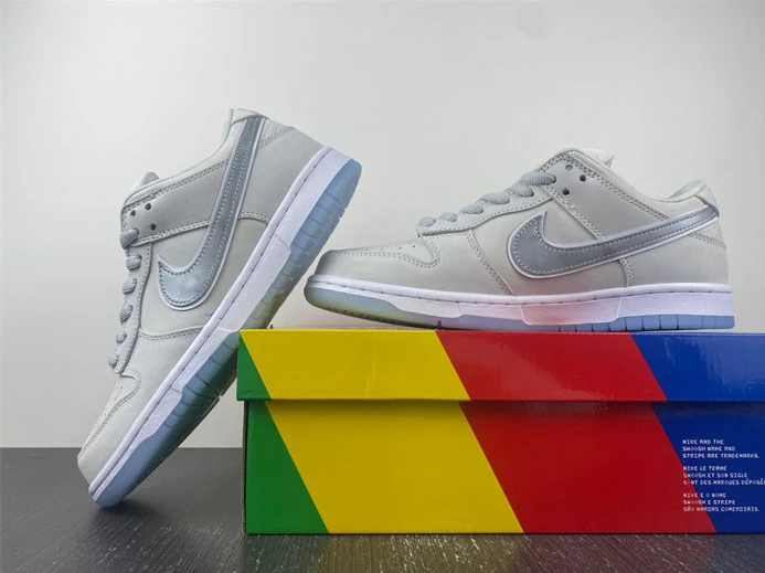 Affordable Nike SB Dunk Low White Lobster FD8776-100 1831