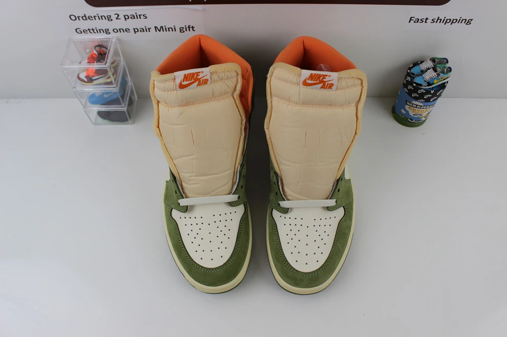 Air Jordan 1 High OG Celadon Fashionable 394