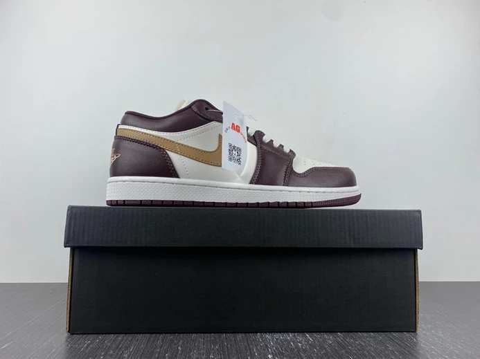 Air Jordan 1 Low DC0774-200 AllSeason 647