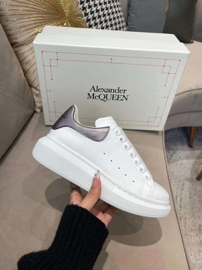 Alexander McQueen Oversized SportInspired 1313