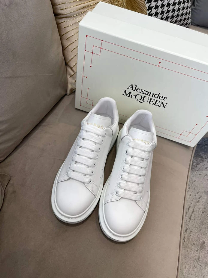 Alexander McQueen Oversized StreetReady 1320