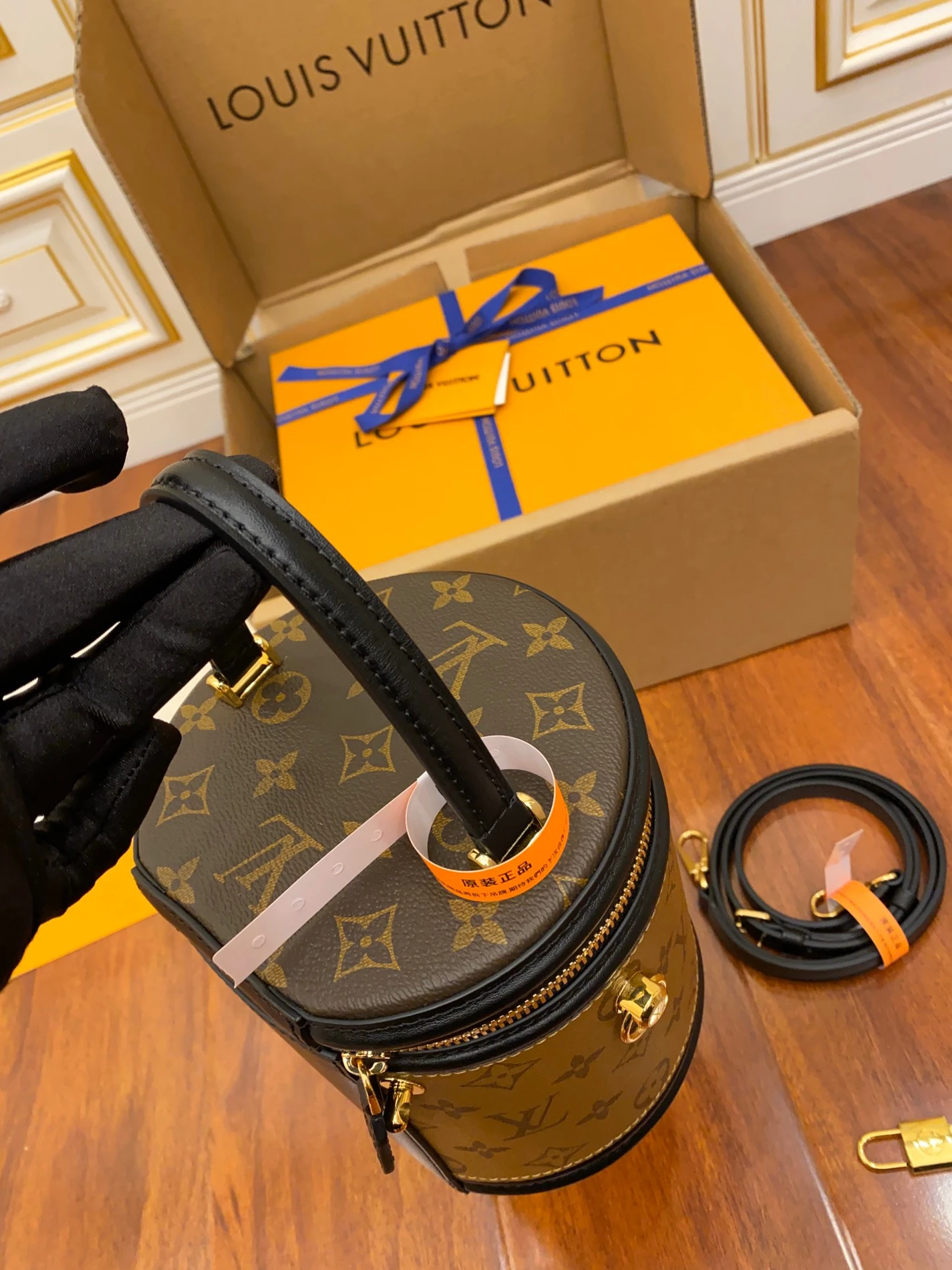 AllSeason 1727 Canne with Monogram material (15cm x 17cm x 15cm) 296