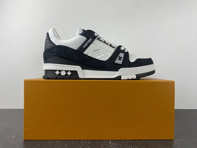 AllSeason 8642 Louis Vuitton Trainer 2021ss BM 1527