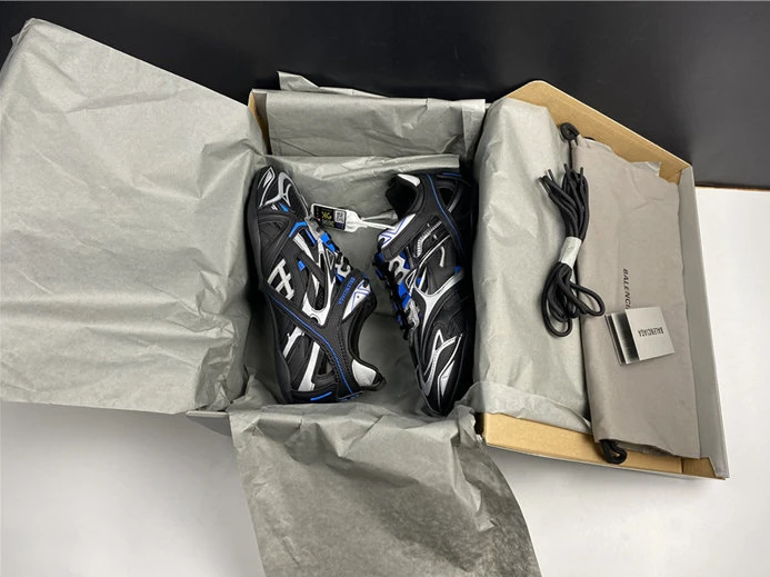 AllSeason BLCG DRIVE SNEAKER 624343 W2FD1 1041 3477