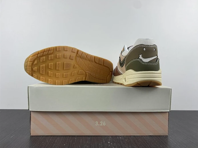 AllSeason Nike Air Max 1 Premium Wabi-Sabi DQ8656-133 2552