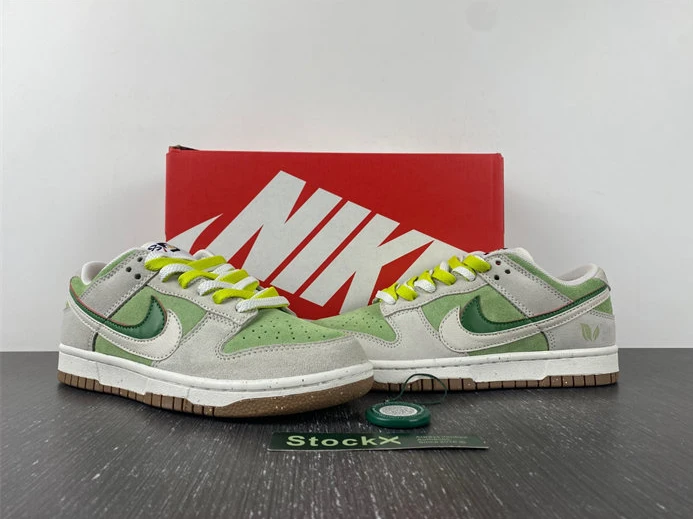 AllSeason Nike Dunk Low SE 85 Double Swoosh DO9457-100X 1826