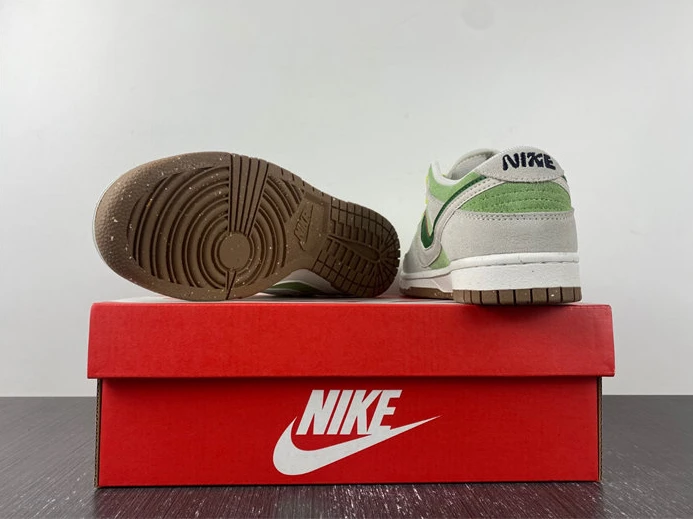 AllSeason Nike Dunk Low SE 85 Double Swoosh DO9457-100X 1826