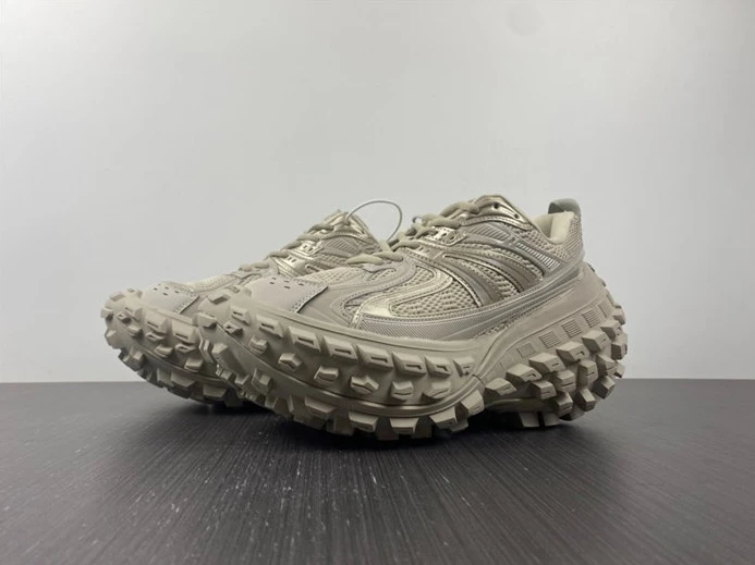 BLCG DEFENDER  685613 W2RA6 9700 DailyWear 3381