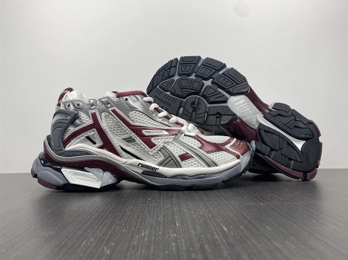 BLCG Runner Burgundy  677402 W3RB3 9069 DailyWear 3449