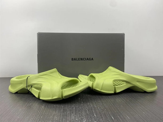 BLCG SLIPPERS GoAnywhere 3058
